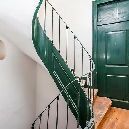 Amazing River View In Historical Apartment Lissabon